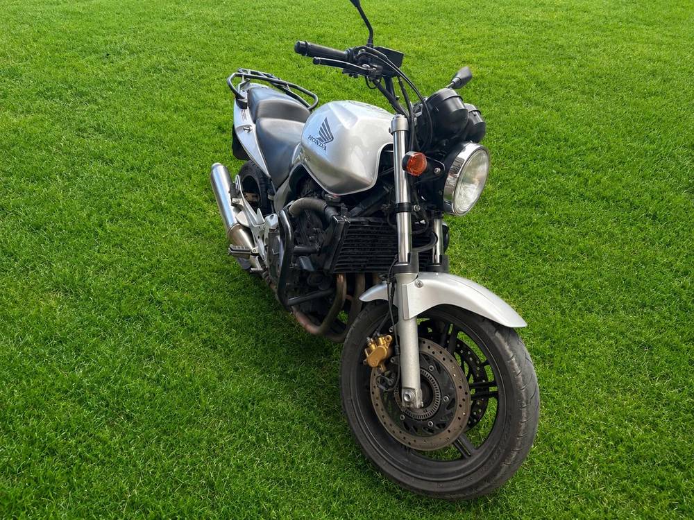 Location Honda CB650F Kirghizistan